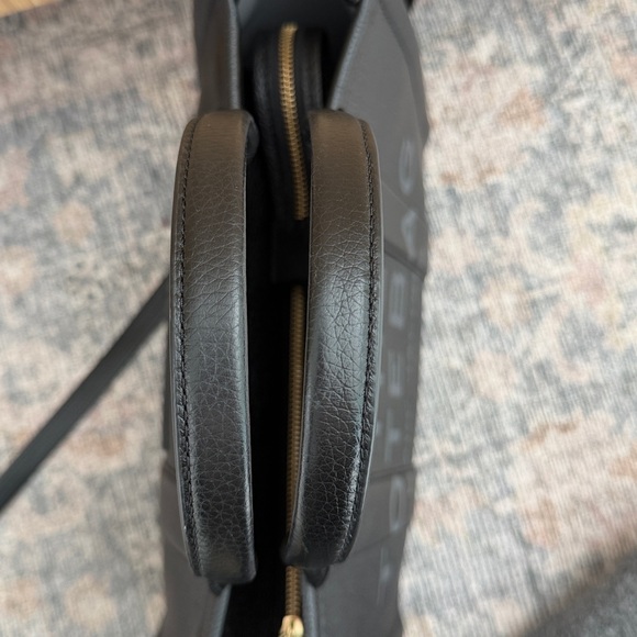 Marc Jacobs Black Leather The Tote Bag - Picture 10 of 12
